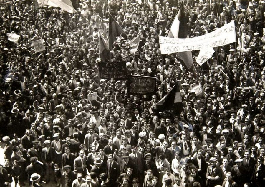 La demolición de la democracia 2