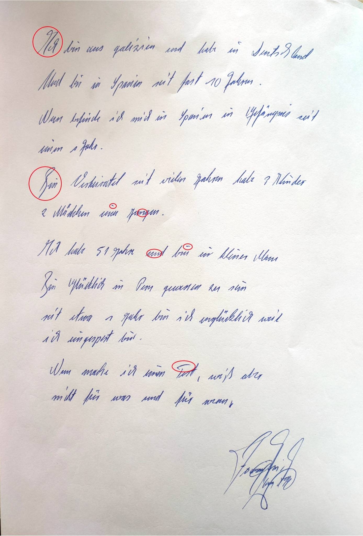 Escritura con predominio de eje vertical, forma sobre movimiento y exceso de angulosidad. Acerados en vertical y firma claramente artificiosa. Sujeto obstinado, desconfiado, hipersensible, con hipervaloración de sí mismo y juicio falto y rígido